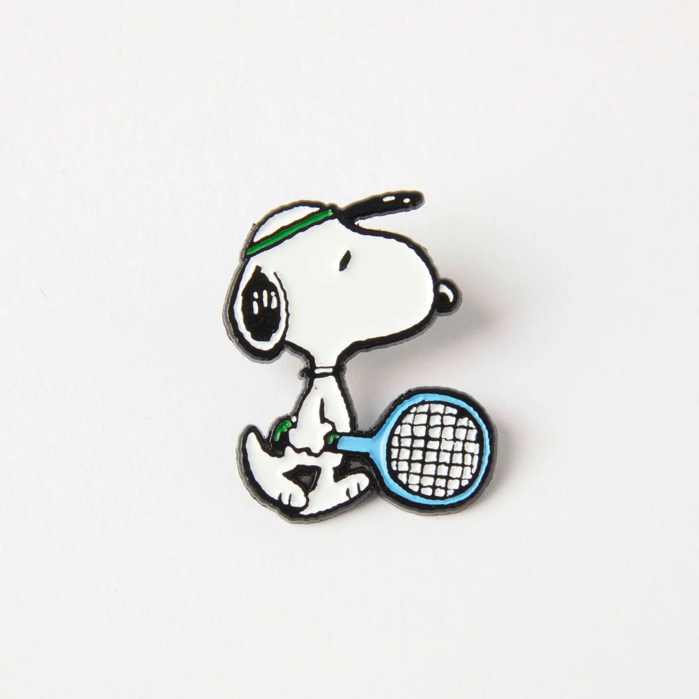 Pin's Snoopy 'Sport' Tennis | PEANUTS X MAGPIE