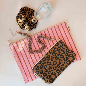 Pochette ‘Lili’ Rayures Tennis Pecan / Strawberry | ROSE IN APRIL