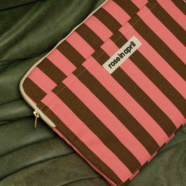 Housse d'ordinateur 'Octave' 13-14" Rayures Funky pink / Olive | ROSE IN APRIL