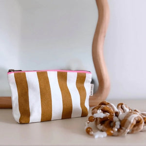 Pochette 'Sofia' Rayures Caramel / Ecru | ROSE IN APRIL