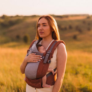 Porte-bébé 'ONE' Caramel | LOVE AND CARRY