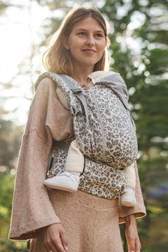 Porte-bébé 'ONE' Leo | LOVE AND CARRY