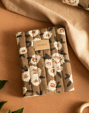 Protège-carnet de santé 'Hyde Park' A5 Camellia | NOBODINOZ