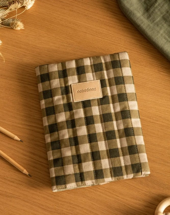 Protège-carnet de santé 'Hyde Park' A5 Green Checks | NOBODINOZ