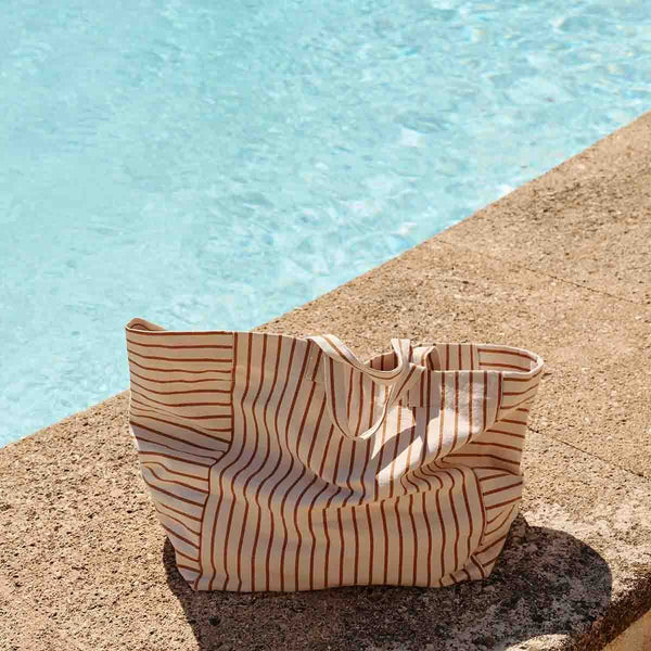 Sac cabas 'Elisa' Rayures tennis Pecan / Greige | ROSE IN APRIL