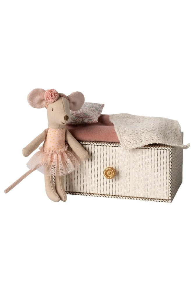 Souris Ballerine 'Petite Soeur' dans son lit tiroir | MAILEG