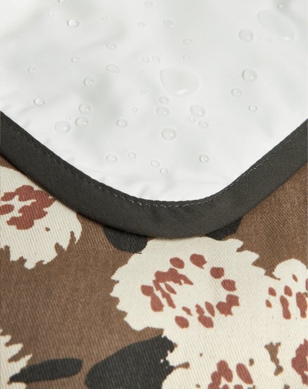 Tapis à langer 'Hyde Park' imperméable Camellia | NOBODINOZ