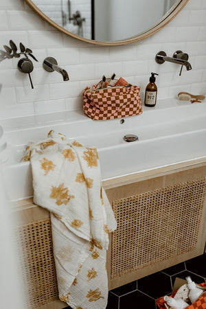 Trousse de toilette 'Vic' Damier Strawberry | ROSE IN APRIL