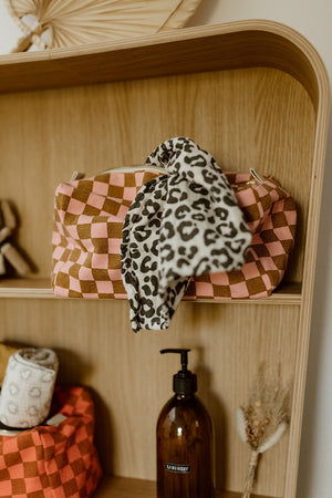 Trousse de toilette 'Vic' Damier Strawberry | ROSE IN APRIL