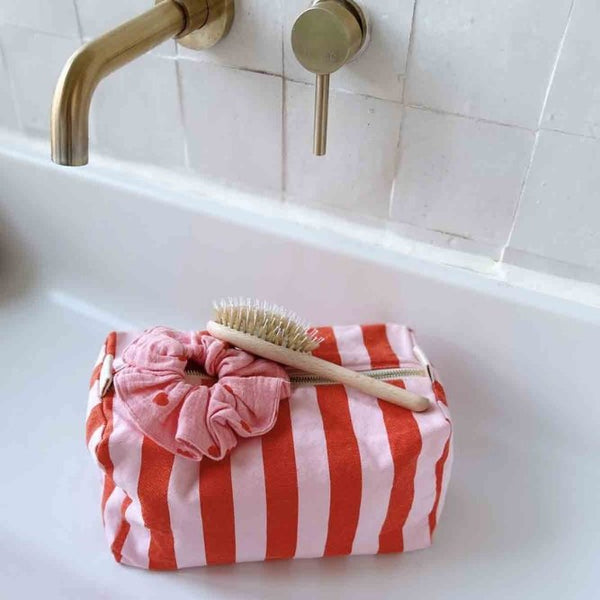 Trousse de toilette 'Vic' Candy pink / Rouge | ROSE IN APRIL