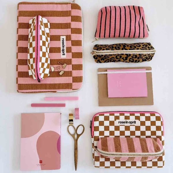 Trousse 'Gaston' Rayures Caramel / Strawberry | ROSE IN APRIL
