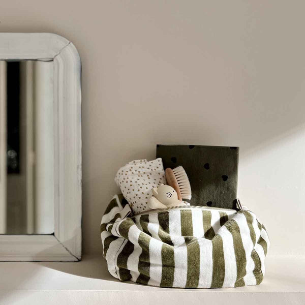 Trousse de Toilette 'Vic' Rayures Kaki | ROSE IN APRIL