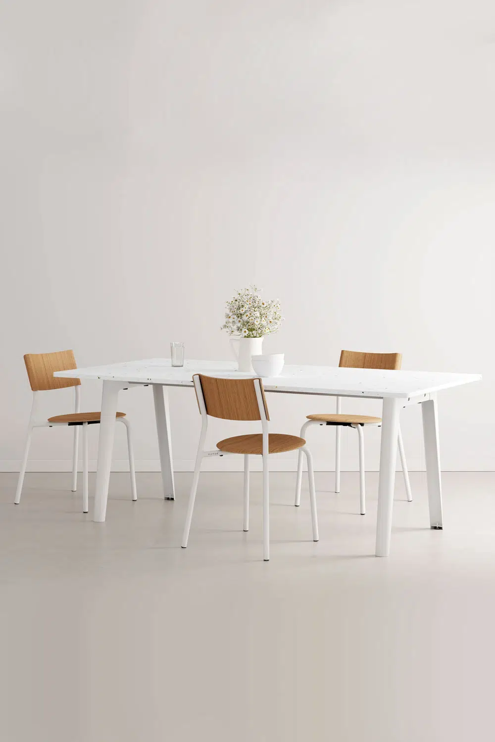 Table à manger New Modern 190 x 95cm en plastique recyclé | TIPTOE