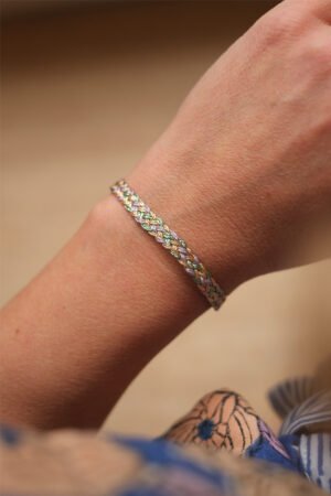Bracelet simple 'Zyn' Peach Pink Almond | MAAŸAZ