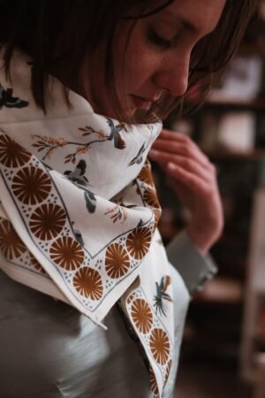 Foulard Latika 'Cerisier' Fleur de vanille | APACHES COLLECTIONS