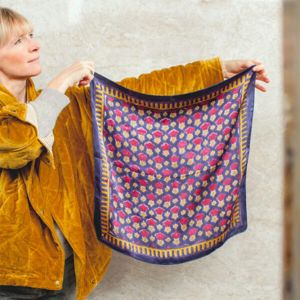Petit foulard en soie Manika 'Poppy' Nuit