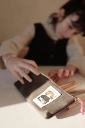 Trousse à crayons Kaki | YKRA