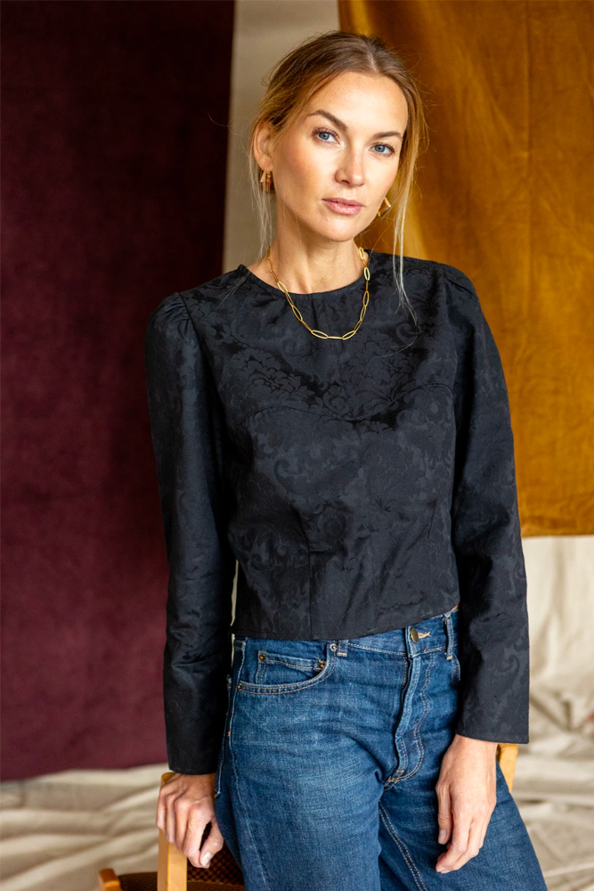 Blouse 'Mala' Damassé Jet Black | APACHES COLLECTIONS