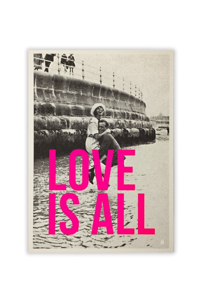 Affiche 'Love is all' 50 x 70 cm | CARTE KENCRE