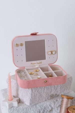 Boîte à bijoux de voyage 'Brigitte' en velours Rose | MAISON SCARLETT