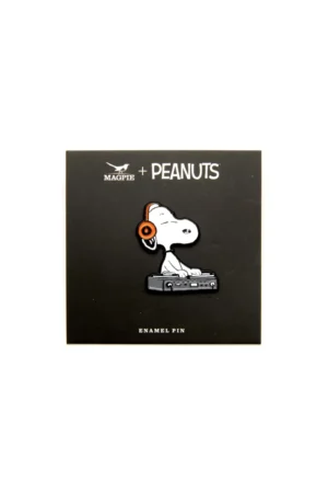 Pin's Snoopy 'Music Is Life' DJ | PEANUTS X MAGPIE